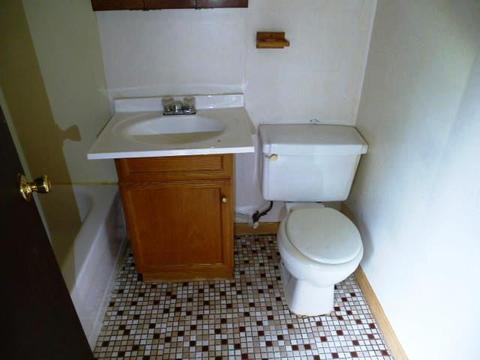11446 S Champlain Ave, Chicago, IL 60628 photo 12