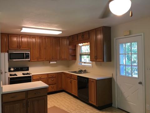 2410 Manor Ln, Mchenry, IL 60051 photo 3