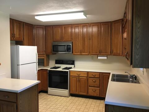2410 Manor Ln, Mchenry, IL 60051 photo 5