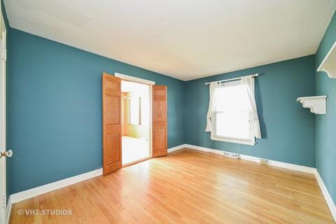 411 Miller Dr, Elgin, IL 60123 photo 10