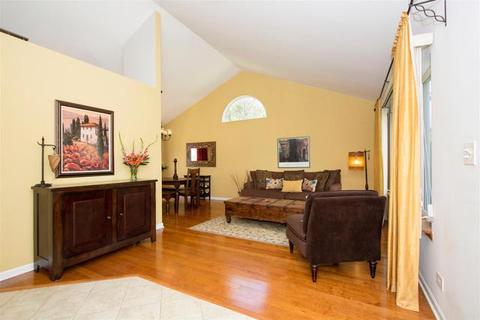 1313 Northgate Dr, Bartlett, IL 60103 photo 2