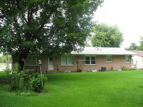 826 14th St, Peru, IL 61354 photo 2
