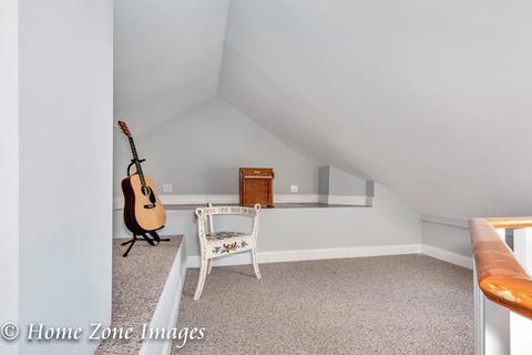 921 North Ave, Des Plaines, IL 60016 photo 21