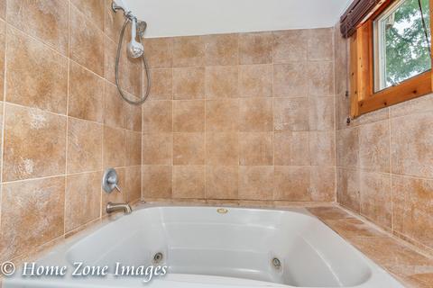 921 North Ave, Des Plaines, IL 60016 photo 15
