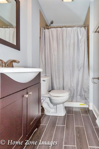 921 North Ave, Des Plaines, IL 60016 photo 25