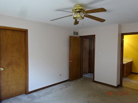 4512 Willowbend Dr, Plainfield, IL 60586 photo 17
