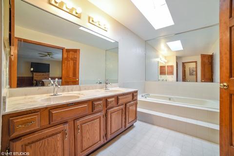 2130 Royal Blvd, Elgin, IL 60123 photo 10