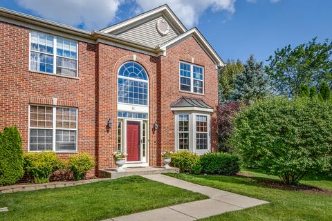11 Walbridge Ct, Algonquin, IL 60102 photo 2