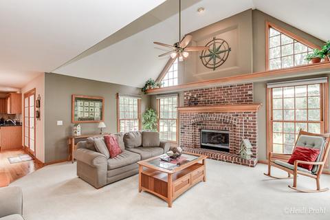 89 N Forestview Ln, Aurora, IL 60502 photo 10