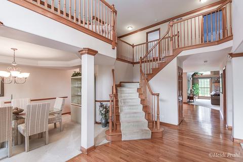 89 N Forestview Ln, Aurora, IL 60502 photo 3