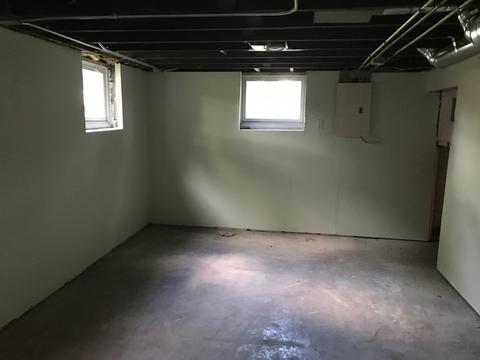326 White Ave, Joliet, IL 60433 photo 11