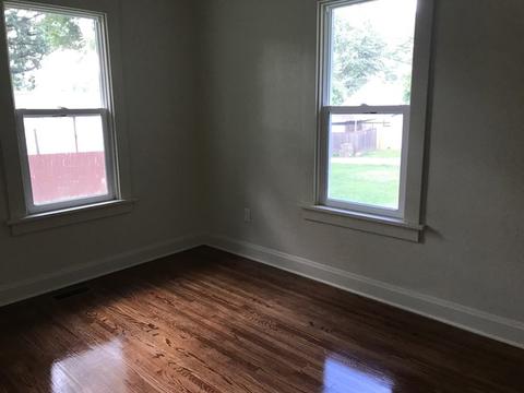 326 White Ave, Joliet, IL 60433 photo 7