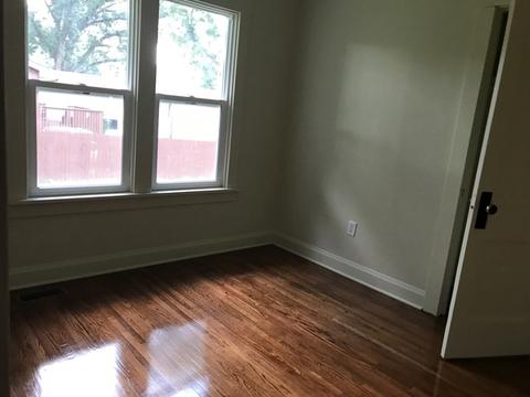 326 White Ave, Joliet, IL 60433 photo 5