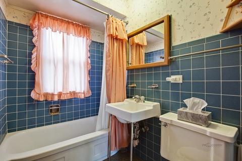 8 N 5th Ave, Des Plaines, IL 60016 photo 11