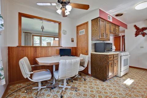 8 N 5th Ave, Des Plaines, IL 60016 photo 7