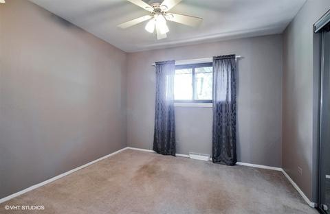 1406 E Small Ln, Mount Prospect, IL 60056 photo 9