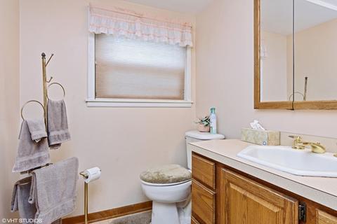 410 S Pine St, Mount Prospect, IL 60056 photo 10