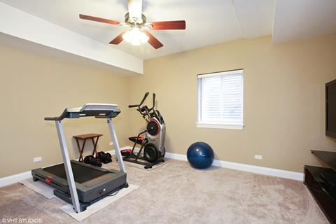 860 Freeman Rd, Hoffman Estates, IL 60192 photo 22