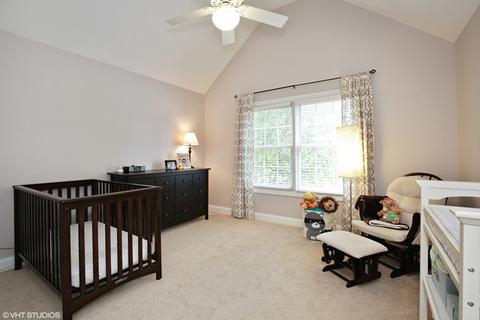 860 Freeman Rd, Hoffman Estates, IL 60192 photo 17