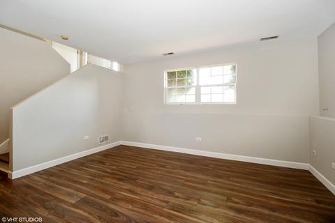 2004 Sutton Ct, Joliet, IL 60435 photo 4
