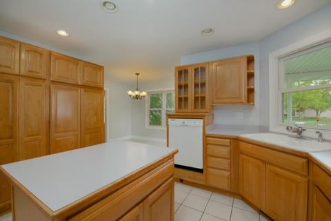927 Edgewater Dr, Morris, IL 60450 photo 10