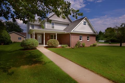 927 Edgewater Dr, Morris, IL 60450 photo 1