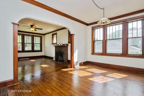 417 Oak St, Elgin, IL 60123 photo 4