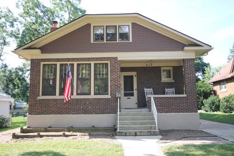 417 Oak St, Elgin, IL 60123 photo 1