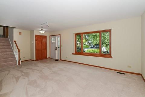 143 S Berteau Ave, Bartlett, IL 60103 photo 3