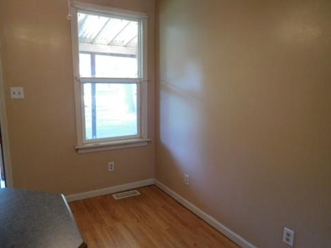 408 E 6th St, Long Point, IL 61333 photo 6