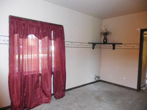 408 E 6th St, Long Point, IL 61333 photo 3