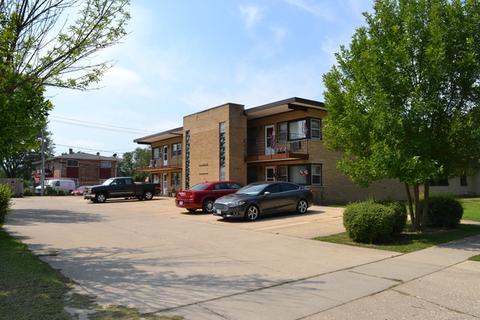1621 Meyer St, Elgin, IL 60123 photo 3