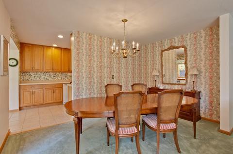 403 E Berkshire Ln, Mount Prospect, IL 60056 photo 7