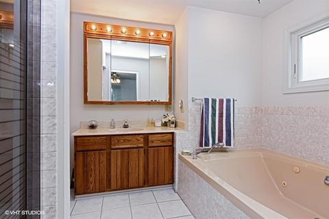 3708 Wilke Rd, Rolling Meadows, IL 60008 photo 9