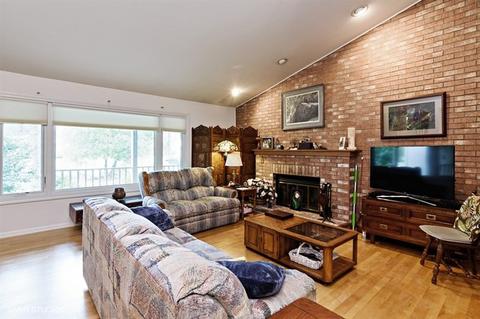 3708 Wilke Rd, Rolling Meadows, IL 60008 photo 4