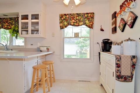 1504 N Scott St, Wheaton, IL 60187 photo 5