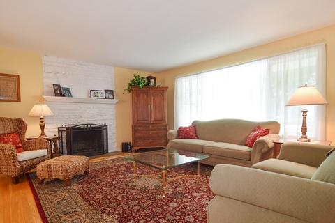 1504 N Scott St, Wheaton, IL 60187 photo 2
