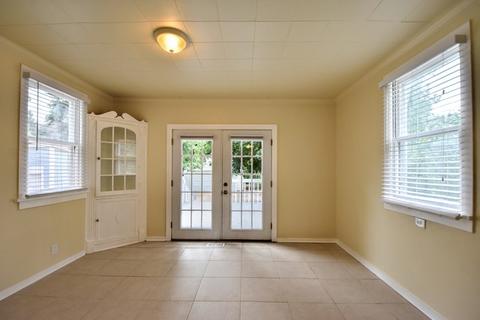 113 Lovell St, Elgin, IL 60120 photo 12