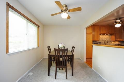 1404 Shore Ct #D1, Wheeling, IL 60090 photo 5