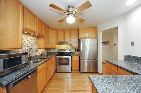 1404 Shore Ct #D1, Wheeling, IL 60090 photo 4