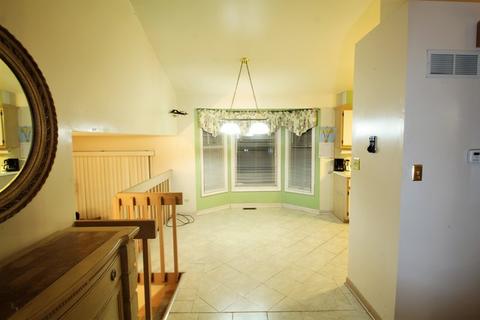 10 Red Barn Rd, Matteson, IL 60443 photo 4