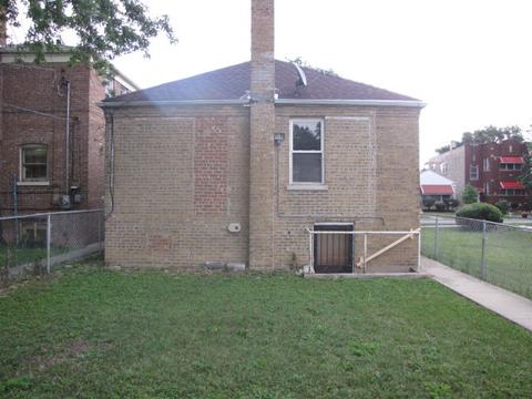 10042 S Eberhart Ave, Chicago, IL 60628 photo 2