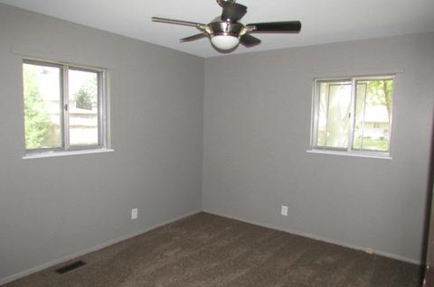 725 Springbrook Dr, Aurora, IL 60506 photo 9