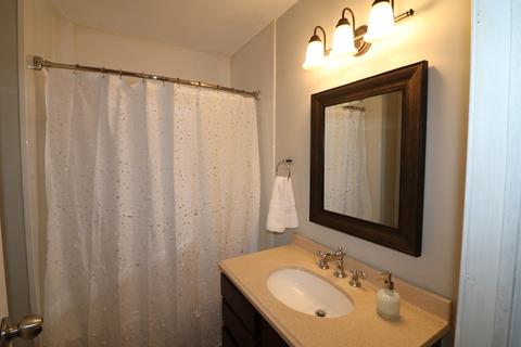 2210 Manor Ln, Mchenry, IL 60051 photo 13