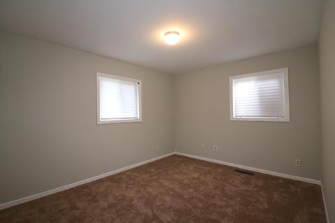 2210 Manor Ln, Mchenry, IL 60051 photo 11