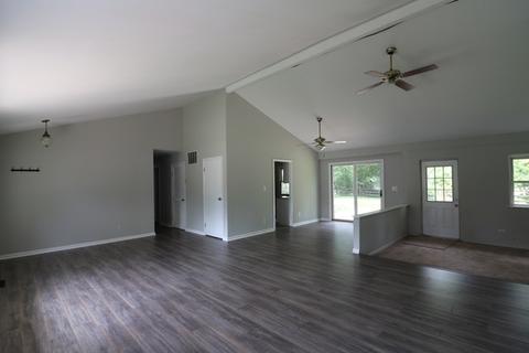 2210 Manor Ln, Mchenry, IL 60051 photo 6