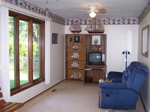 5217 Meadow St, Mchenry, IL 60051 photo 9
