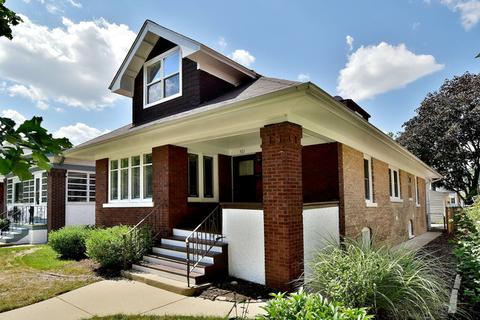 921 Mapleton Ave, Oak Park, IL 60302 photo 2