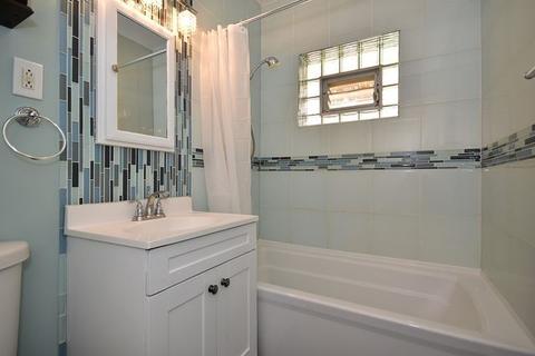 921 Mapleton Ave, Oak Park, IL 60302 photo 12