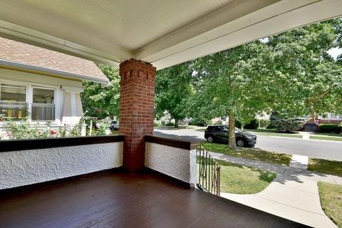 921 Mapleton Ave, Oak Park, IL 60302 photo 4